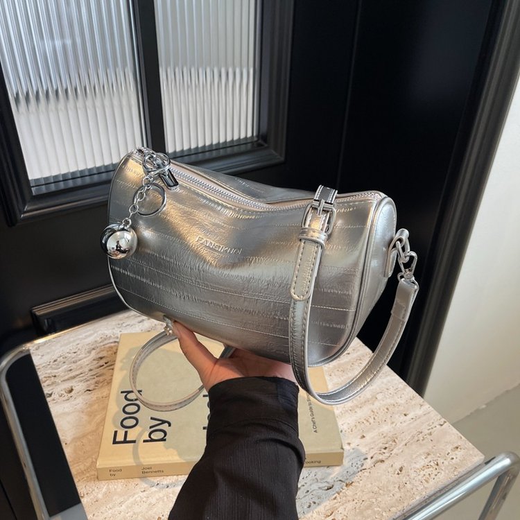 Shoulder bag Korean version PU texture silver niche design crossbody bag simple and versatile commuting casual bag wholesale for women