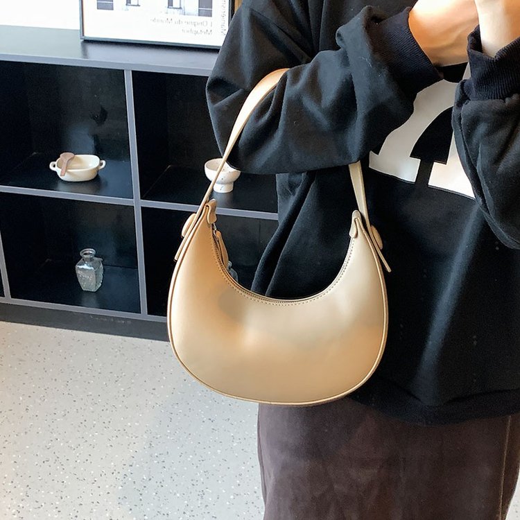 French niche high-end exquisite bag women's bag new fashion versatile fashion simple shoulder bag armpit bag