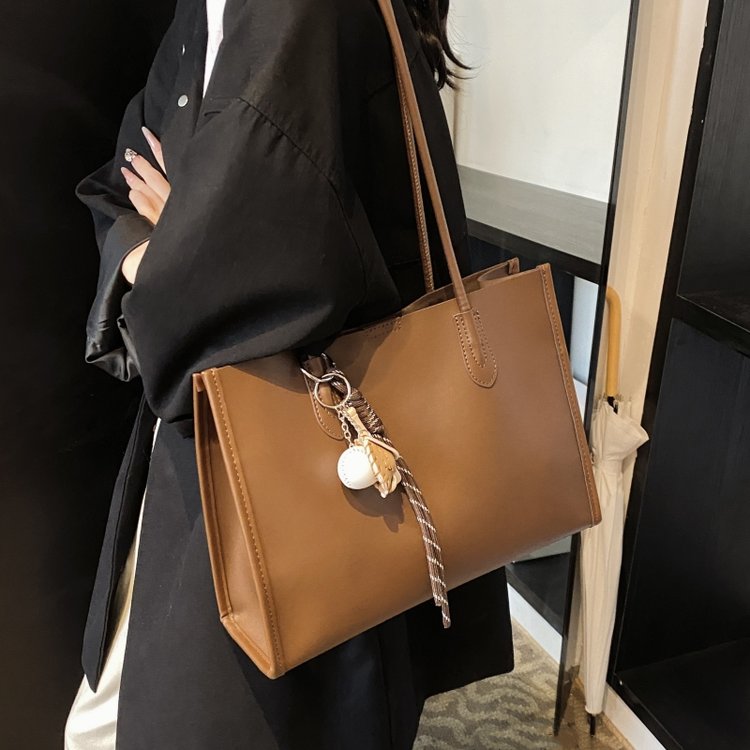 CHARHP&KEJNT official authentic large-capacity commuter work bag women's retro shoulder bag handheld tote bag