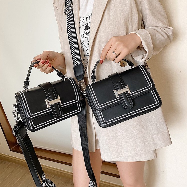 Small bag, handbag, foreign trade cross-body bag, women's summer niche new fashion manufacturer, versatile and hot style shoulder bag