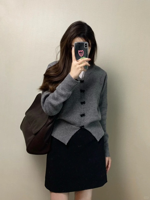 Gray short sweater women's new Korean style small loose student round neck knitted cardigan top jacket