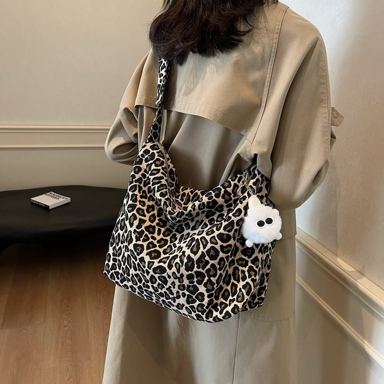 Niche leopard print canvas tote bag women's bag casual large-capacity fashion handbag Korean style foreign style single shoulder crossbody bag