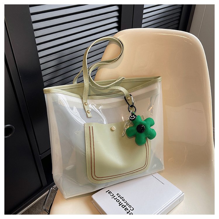 Transparent jelly bag for women 2024 new fashion spring fashion shoulder bag popular simple large capacity commuter tote bag