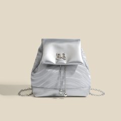 Niche original design butterfly lock backpack women's chain small bag 2024 new fashion casual backpack commuter bag