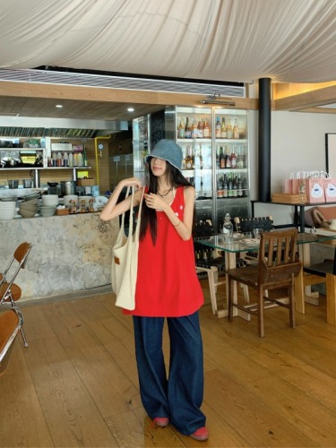 Actual shot of gentle style floral fake two-piece suspender skirt Korean style sleeveless vest top