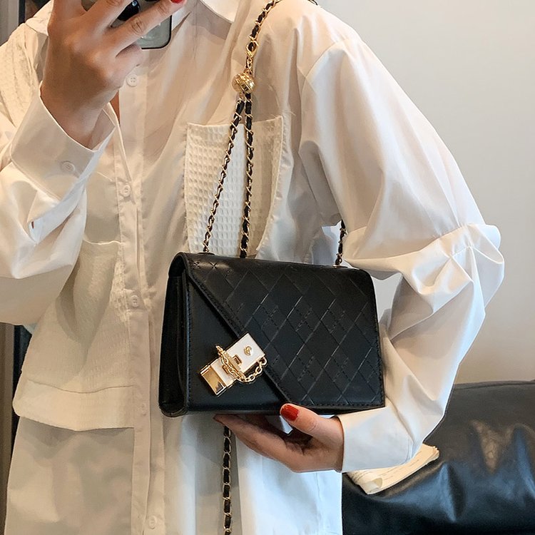 Personalized niche design small square bag fashionable new matte style women's shoulder bag crossbody bag women's bag