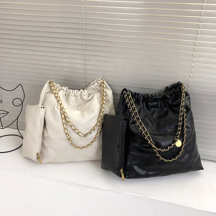 Foreign trade wholesale small fragrant style rhombus chain women's bag single shoulder high quality internet celebrity fashion garbage bag tote bag