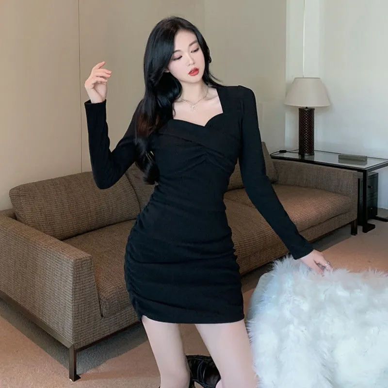 2024 new autumn sexy black long-sleeved dress for girls hot girl royal sister hip skirt