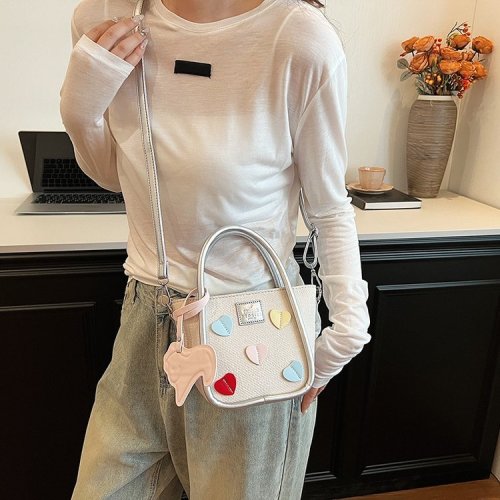 This year's popular bucket bag for women 2024 new summer versatile one-shoulder crossbody small bag hot style contrasting handbag
