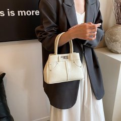 Niche design clothes pocket portable soft leather small square bag 2024 summer new fashion trendy shoulder crossbody bag