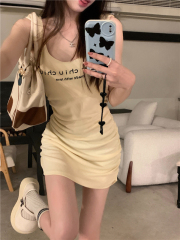 Real-price sexy slim-fitting sundress dress for women 2023 spring new pleated versatile short skirt trendy