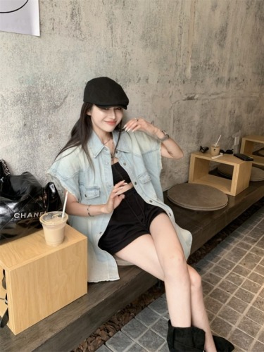 Actual shot#Design style loose retro denim vest for women