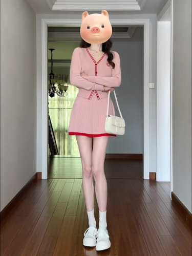 Early Autumn Wear Gentle Style Contrast Color V-Neck Pink Sweater➕Skirt Suit