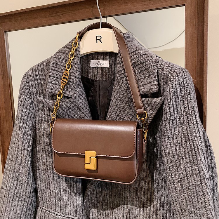 Korean style fashionable personality chain small square bag armpit bag 2024 solid color new style versatile style shoulder bag