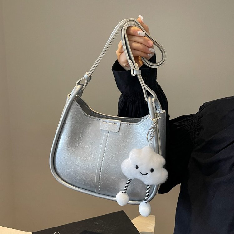 High-end textured small bag for women 2024 new popular versatile crossbody bag single shoulder armpit bag super popular bucket bag