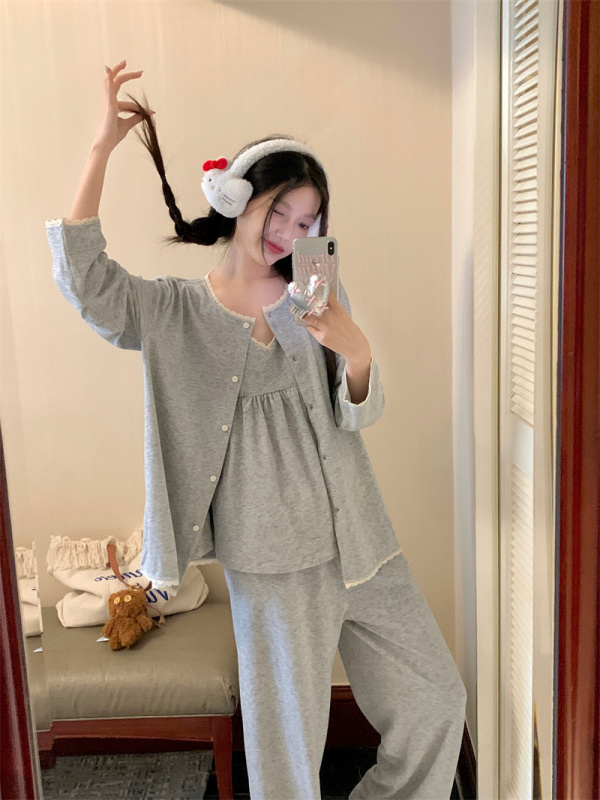 Autumn and winter v-neck lace three-piece home wear pajama set with chest pad
