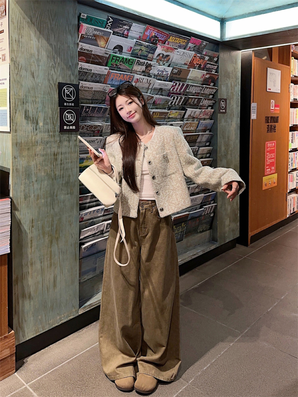 Actual shot and real price ~ Xiaoxiangfeng short coat for women in autumn new high-end Korean style fashionable tweed top