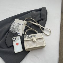 High-end western-style bags for women 2024 summer new popular versatile shoulder crossbody bag fashionable small square bag