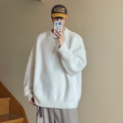 Sweater men's autumn and winter Japanese retro high-end plush sweater loose casual lazy style soft waxy sweater