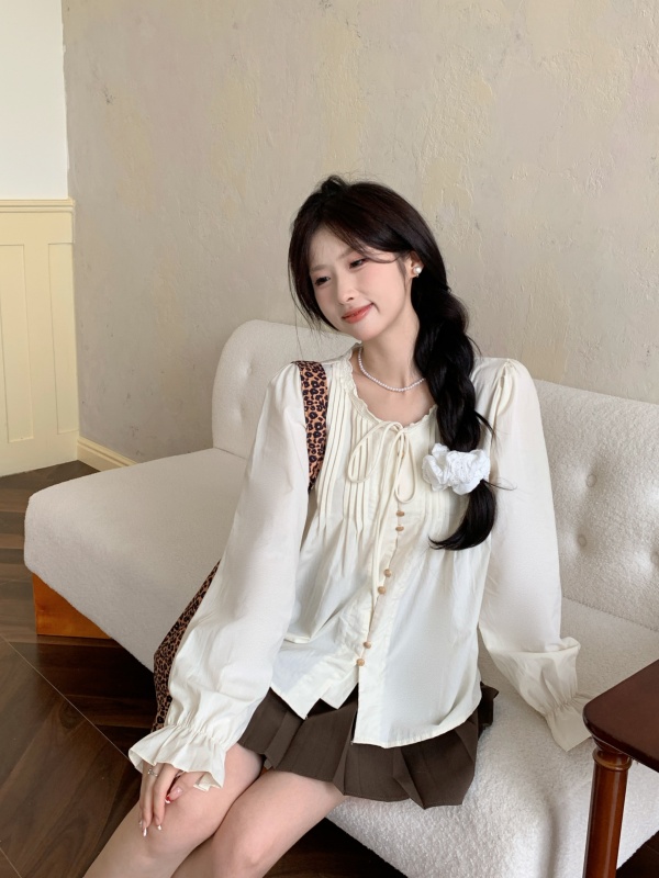 Real shot and real price~French retro fungus shirt for women autumn long-sleeved pleated design shirt