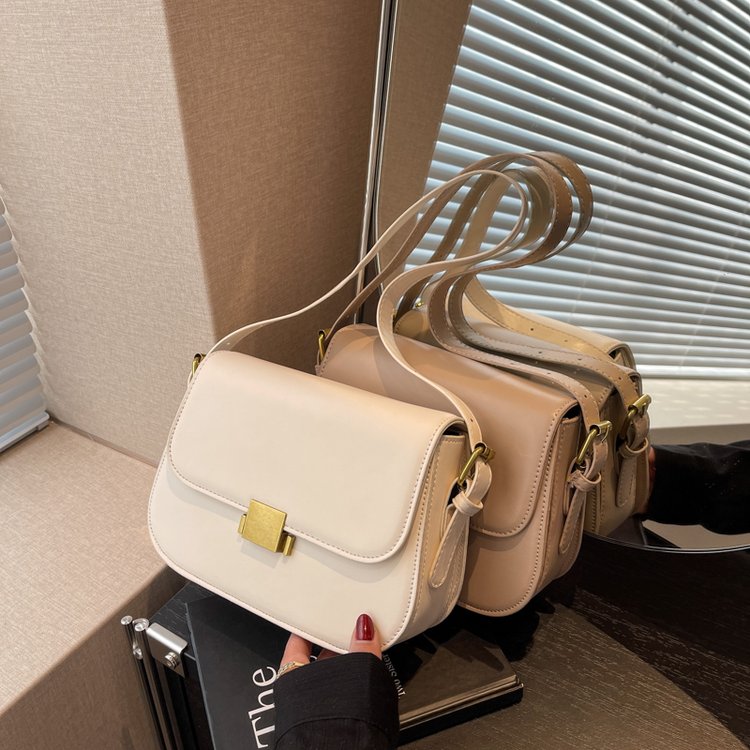 Viney Bag 2024 New Underarm Crossbody Tofu Bag New Genuine Leather Autumn and Winter Niche Single Shoulder Genuine Leather Women's Bag