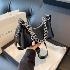 French niche high-end chain bag for women, new style, small square bag, trendy one-shoulder crossbody bag, dropshipping