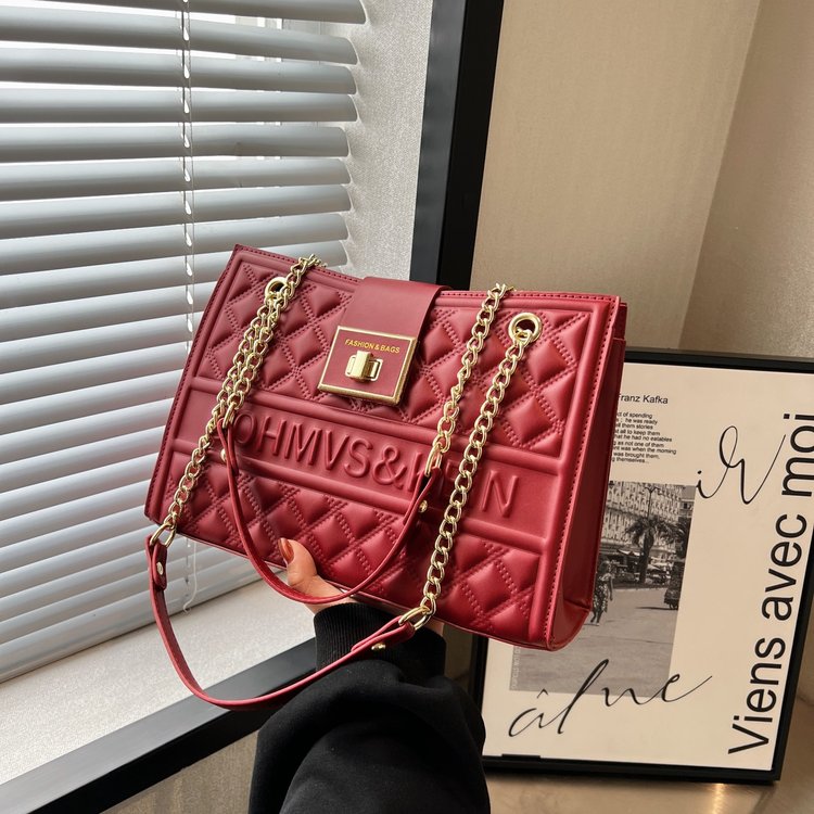 Wholesale bags for women, new diamond chain shoulder tote bag, wedding bridal bag, large capacity handbag