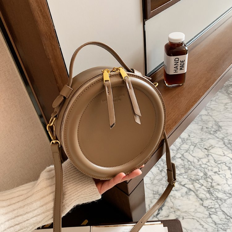 Cross-border foreign trade manufacturers wholesale new style crossbody bags, retro fashion handheld shoulder bags