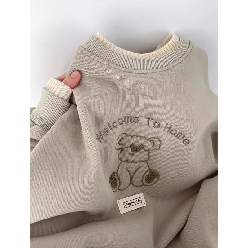 Bear embroidery pattern fake two-piece round neck sweatshirt for women new light American style lazy top winter