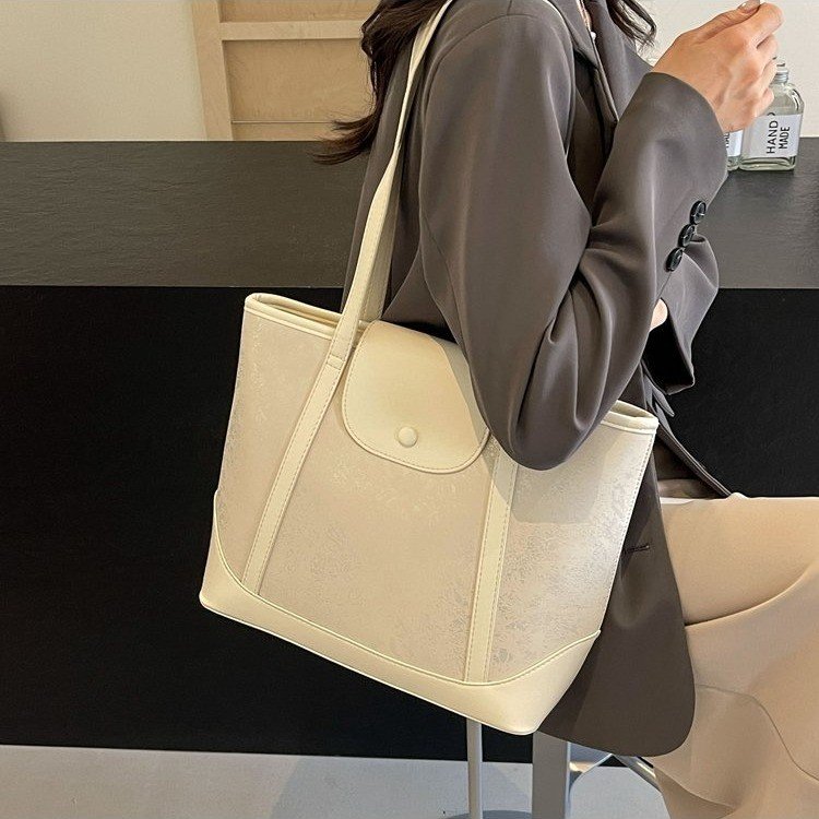Fashionable Tote Bag for Women 2024 Summer New Korean Style Simple Casual Versatile Shoulder Bag Large Capacity Underarm Bag for Women