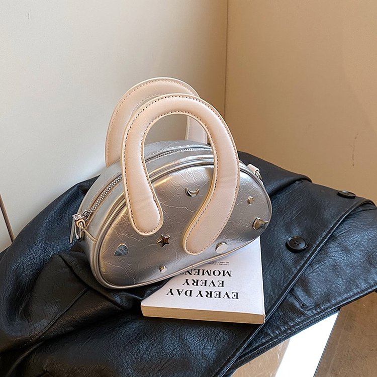 Contrast color handbags for women 2024 new trendy cool silver rivet shell bag versatile ins shoulder bag crossbody bag