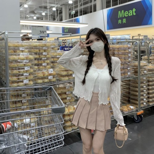 Spring and summer Korean style sweet fungus edge hollow sunscreen long-sleeved knitted one-button cardigan top for women