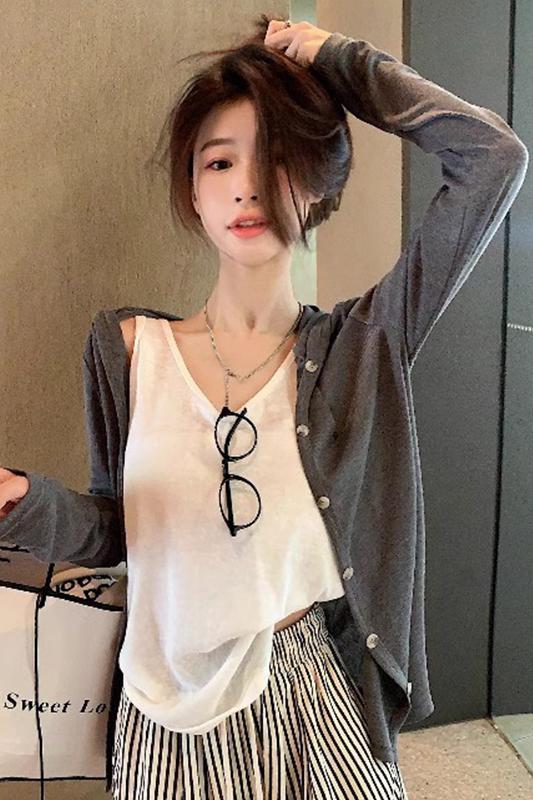 Official picture, actual price, casual cardigan hooded jacket for women, gentle and pure desire, early autumn knitted hot girl thin long-sleeved top