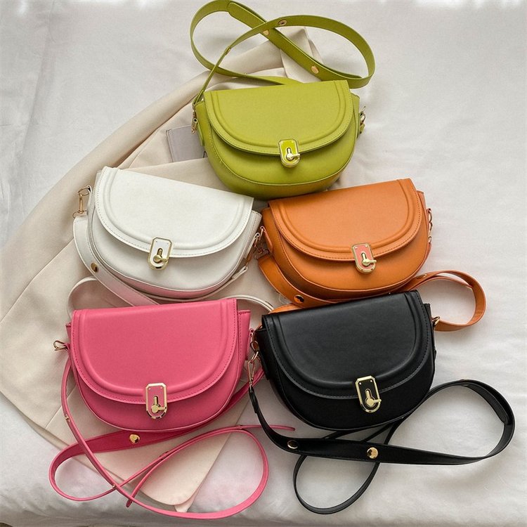 Internet celebrity retro bag for women spring and summer new fashionable armpit bag ins shoulder crossbody bag saddle bag