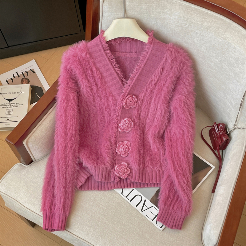 Xiaoxiangfeng soft, waxy and gentle coat for women in autumn and winter new heavy industry flower plush warm solid color sweater