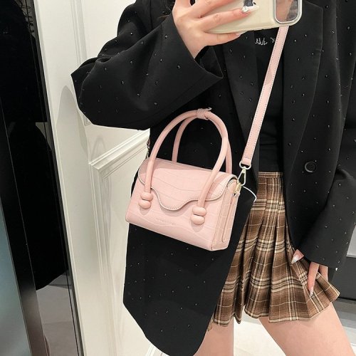 Korean style fashion handbag women's bag 2024 new trendy fashion simple small square bag high-end foreign style crossbody bag