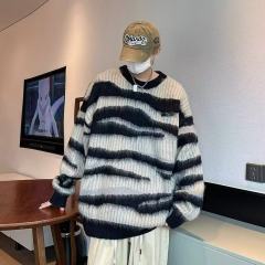 Autumn and winter crew neck sweater men's contrast striped lazy style loose mohair sweater jacket trendy