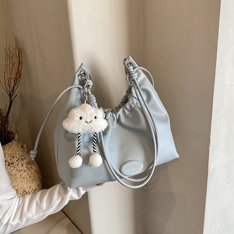 Large-capacity casual crossbody bag women's foreign trade wholesale commuter versatile shoulder bag solid color chain portable tote bag