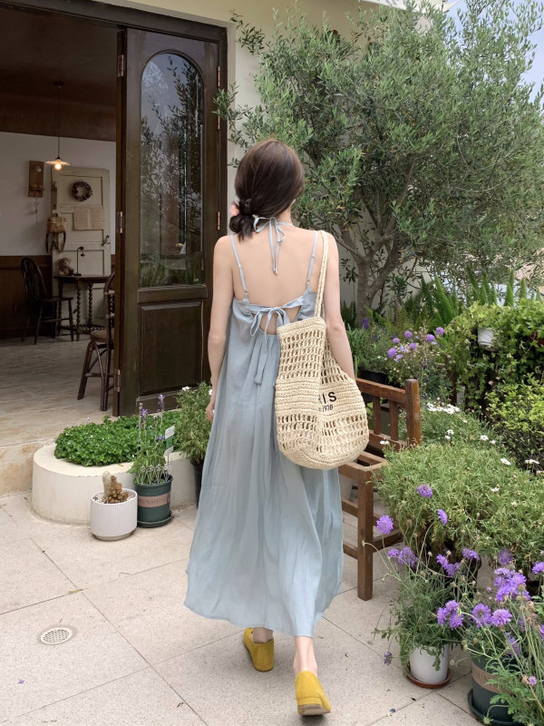 Actual shot and real price~Vacation style blue suspender dress for women, summer design, backless A-line long skirt
