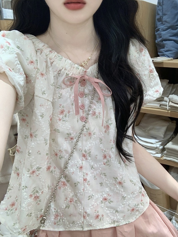 Actual shot and real price ~ forest style pastoral style floral one-line neckline sweet top for a small man and versatile skirt two-piece set