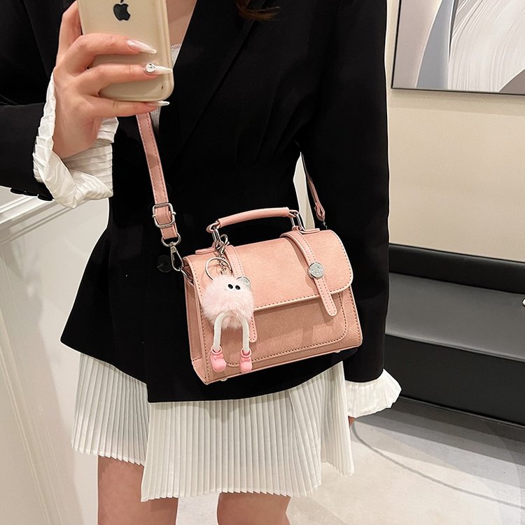 Large-capacity women's bag, fashionable and simple temperament backpack, four seasons new style, casual bag, simple bag, trendy