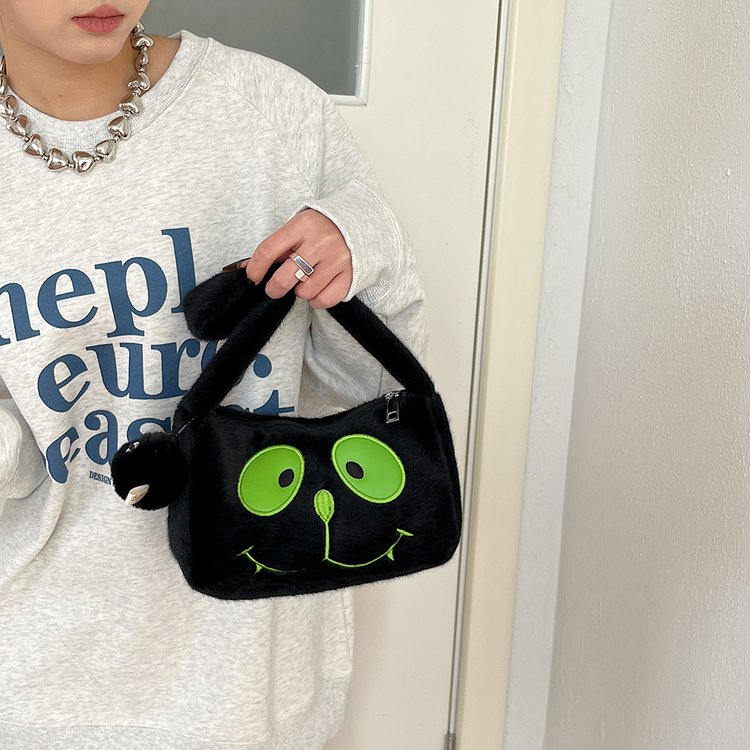 Korean version of cute cartoon small square bag autumn new furry contrasting color portable large capacity small shoulder bag lunch bag