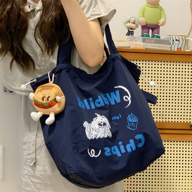 New style lazy style tote bag cartoon embroidered drawstring shoulder bag women's large capacity commuter shoulder tote bag