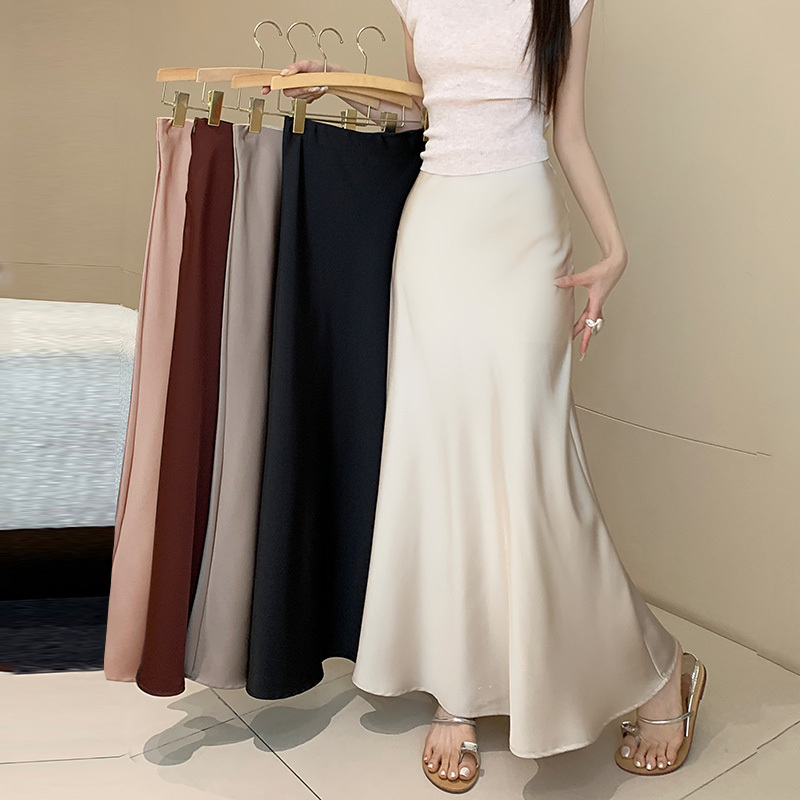 Actual shot of 2024 summer new high-waisted slim French retro satin hip fishtail skirt long skirt for women