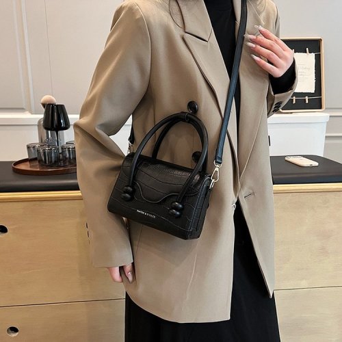 Korean style fashion handbag women's bag 2024 new trendy fashion simple small square bag high-end foreign style crossbody bag