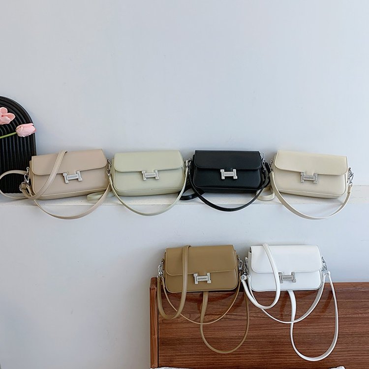 bags cross-border bags women's bags 2024 new fashion h buckle crossbody bag foreign style niche single shoulder women's bag wholesale