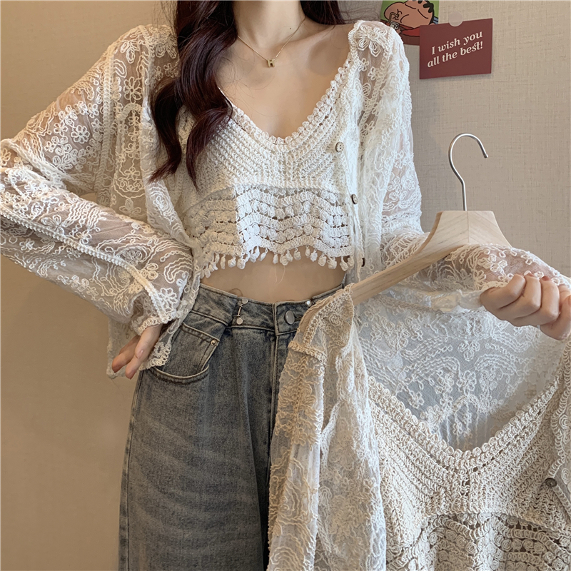Actual shot and real price~New style of western-style blouse with crocheted hollow long-sleeved lace shirt for women + crocheted camisole