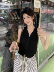 Real-priced French knitted vest for women with summer design, niche V-neck waist, outer vest, cardigan top