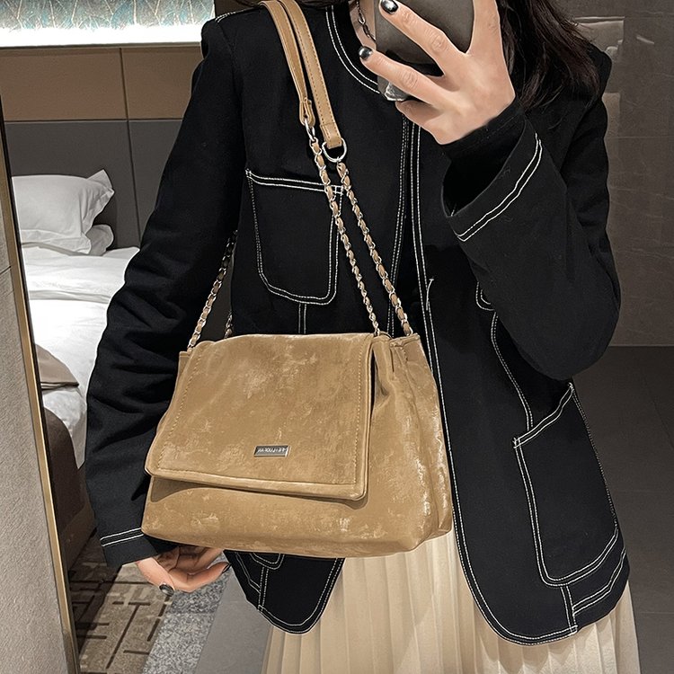 Original retro flip bag, high-end texture bag, shoulder tote bag, women's chain bag, large commuting bag