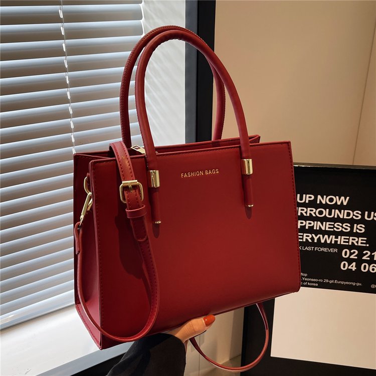Wedding bag high-end texture small bag women's bag large capacity new red envelope handbag red wedding bride crossbody bag